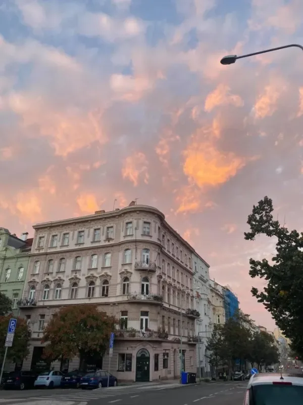 Corner Stories - Kavárna